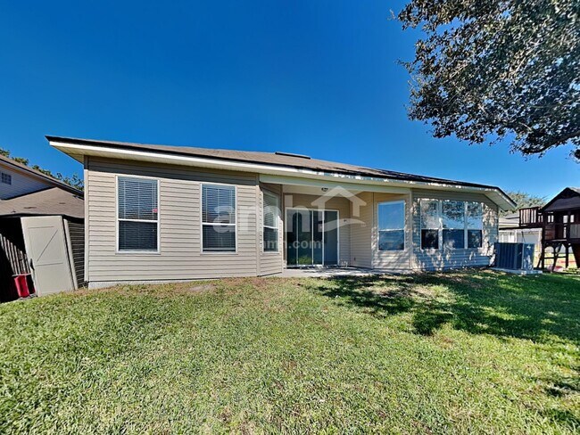 Building Photo - 9140 Prosperity Lake Dr