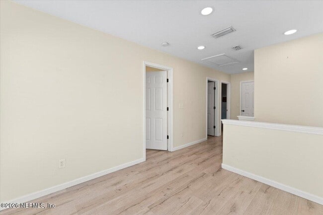 Building Photo - 167 Bay Bridge Dr