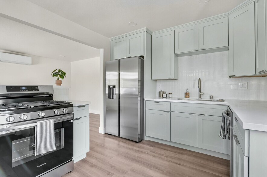 new applicances - 9213 Earl St