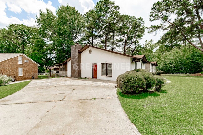 Building Photo - Charming 3 bedroom home in Columubia!