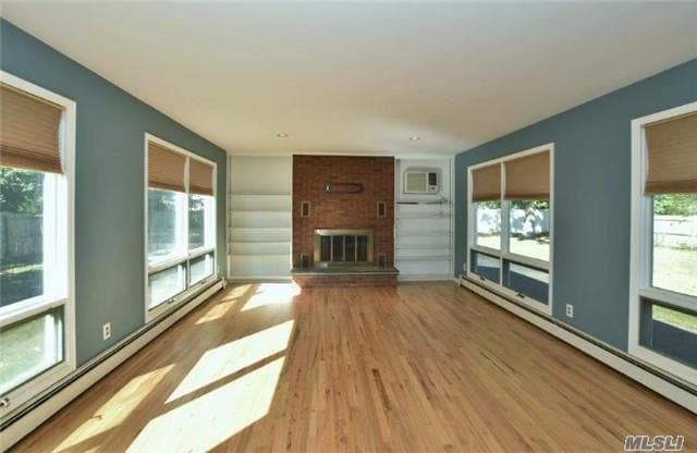 Building Photo - 614 6th Ave W