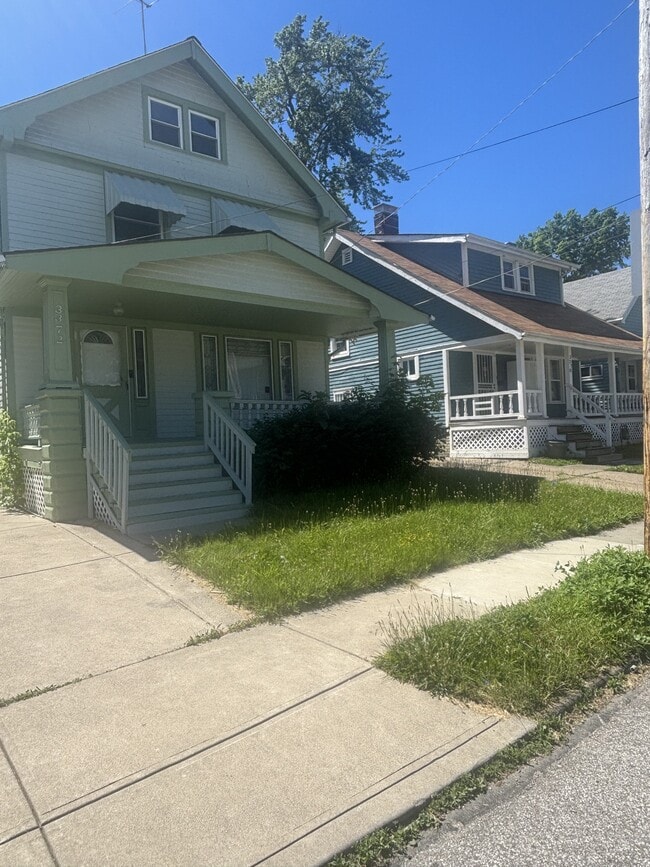 Building Photo - 3372 W 90th St