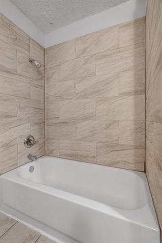 Building Photo - 808 Windcrest Dr