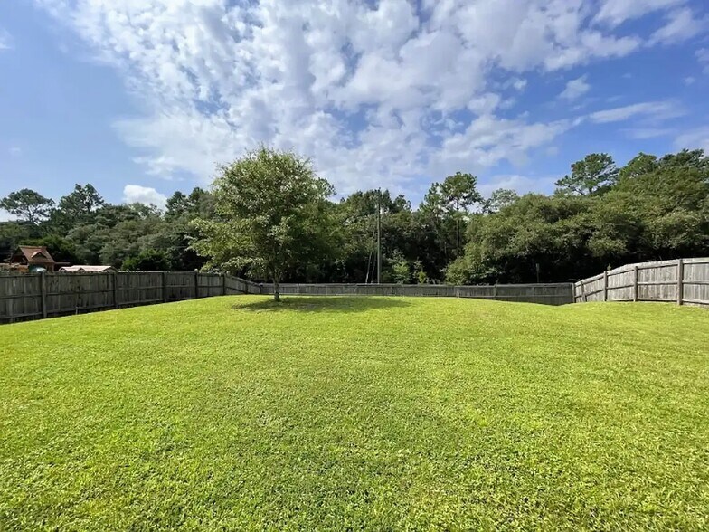 Back yard - 316 Peoria Blvd