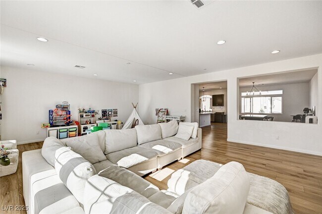 Building Photo - 6328 Rock Strm Ln