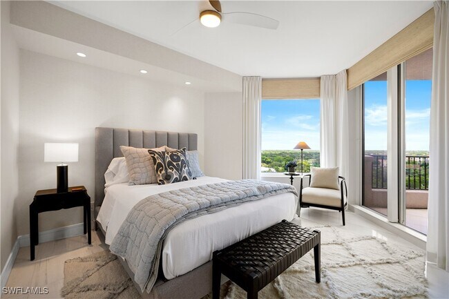 Building Photo - 7575 Pelican Bay Blvd