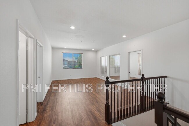 Building Photo - 7167 Elsa Ct