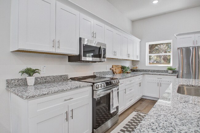 Building Photo - 5739 Murray Dr