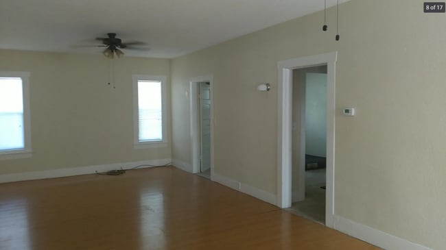 Building Photo - 1059 Hand Ave