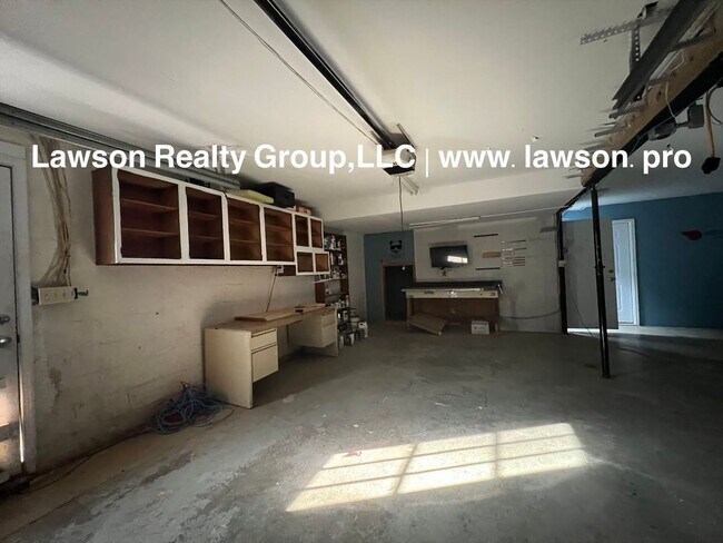 Building Photo - Peaceful Retreat with Outdoor Space-Botetourt County