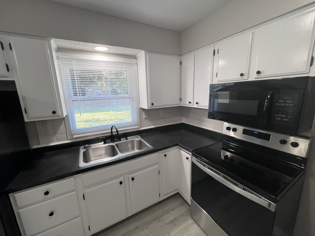 Building Photo - 1418 Dobbins Dr