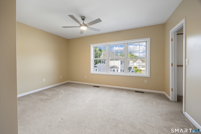 Building Photo - 32 Songbird Ln