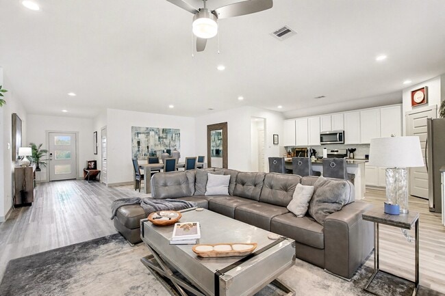 Building Photo - 3839 Hordley Ter Trl