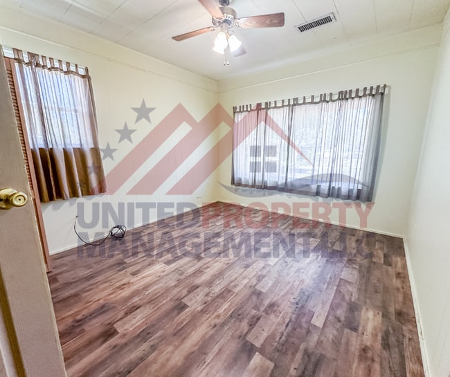 Building Photo - 4 bedroom for rent in Carlsbad NM