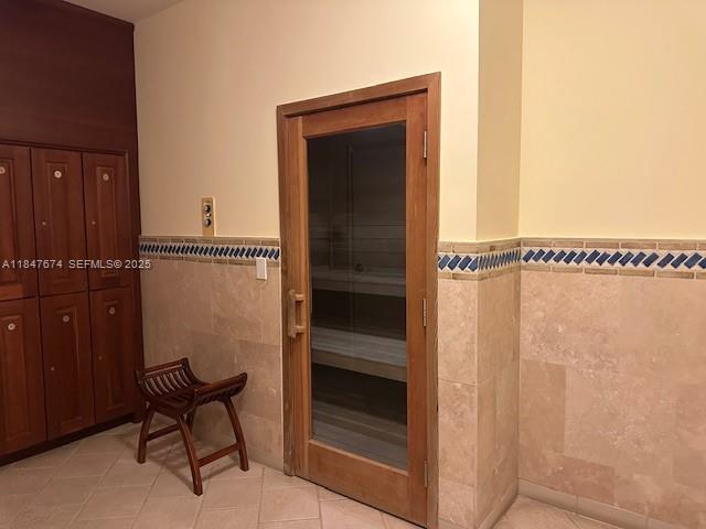 Building Photo - 19501 W Country Club Dr