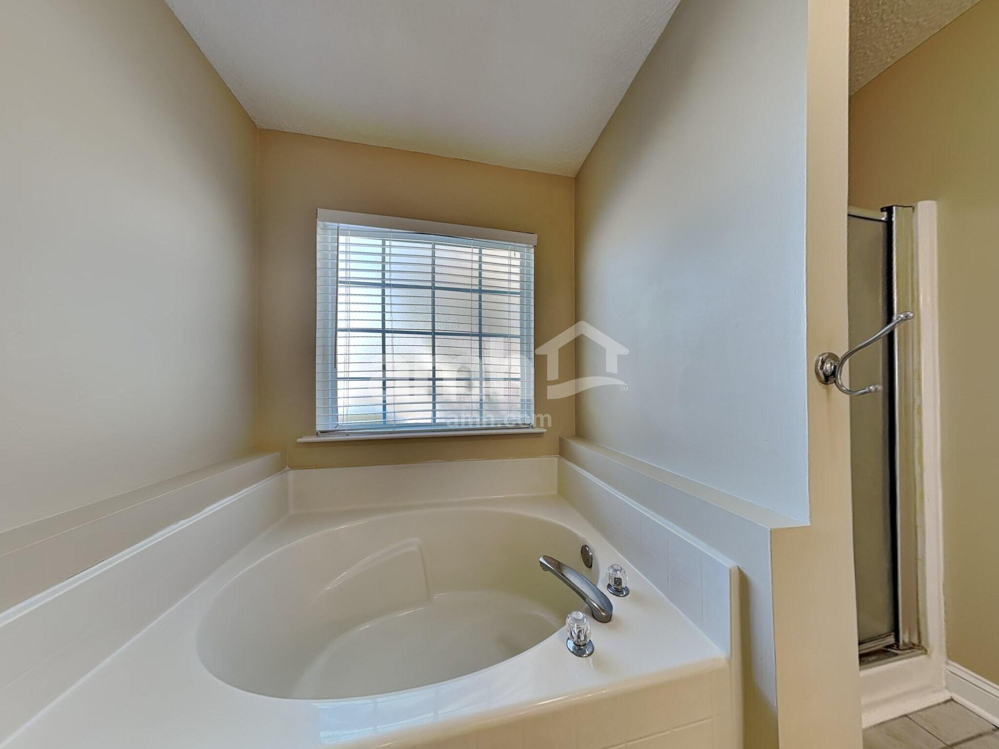 Building Photo - 738 Laurel Hill Cir