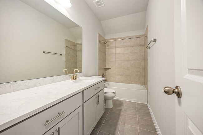 Building Photo - 142 Sunray Creek Dr