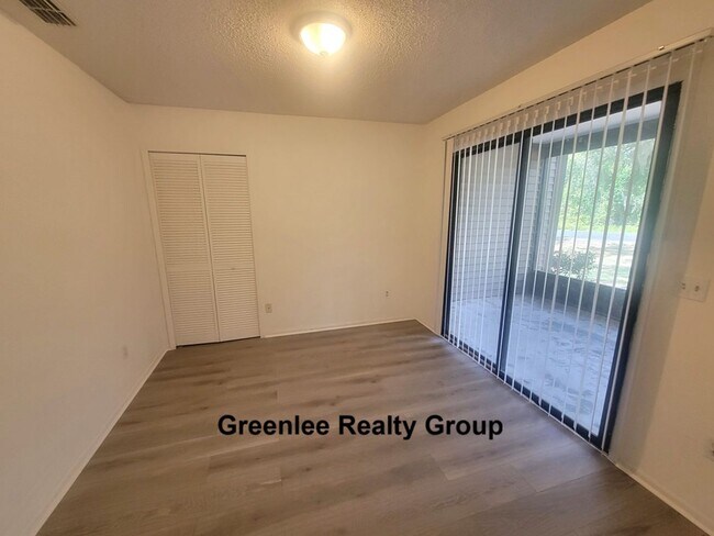 Building Photo - Don’t Miss This Spacious 3 Bedroom / 2 Bath Condo in Baywood Meadows!