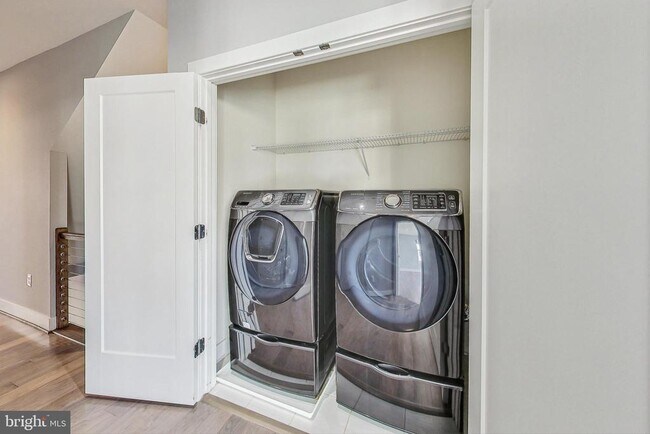 Building Photo - 1458 Piccard Dr