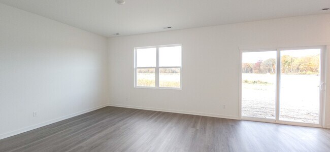 Building Photo - 4146 Viceroy St