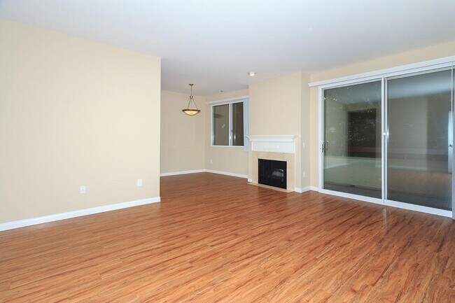 Primary Photo - 10231 Riverside Dr