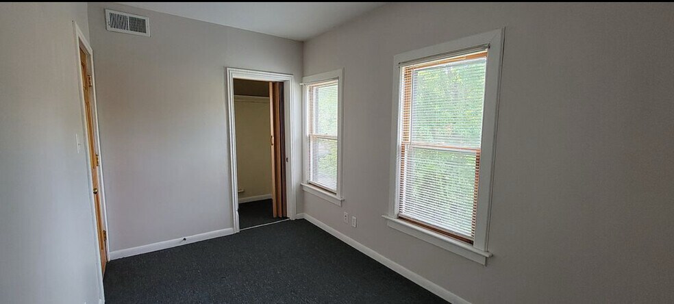 3rd bedroom - 15 Minden Ave