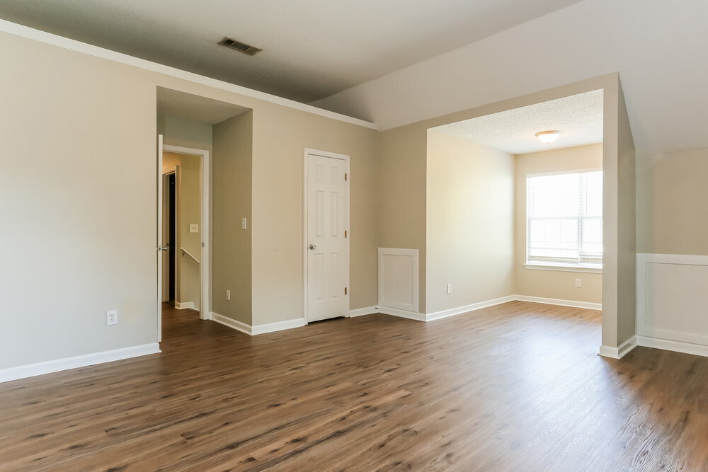 Building Photo - 5442 Beaver Lake Dr SW