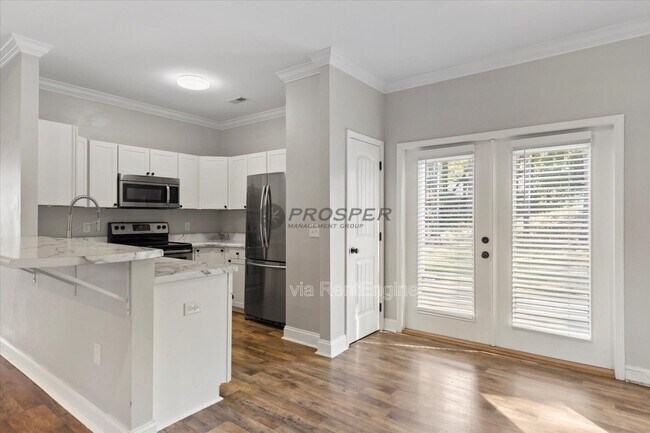 Building Photo - 110 Raeburn Way