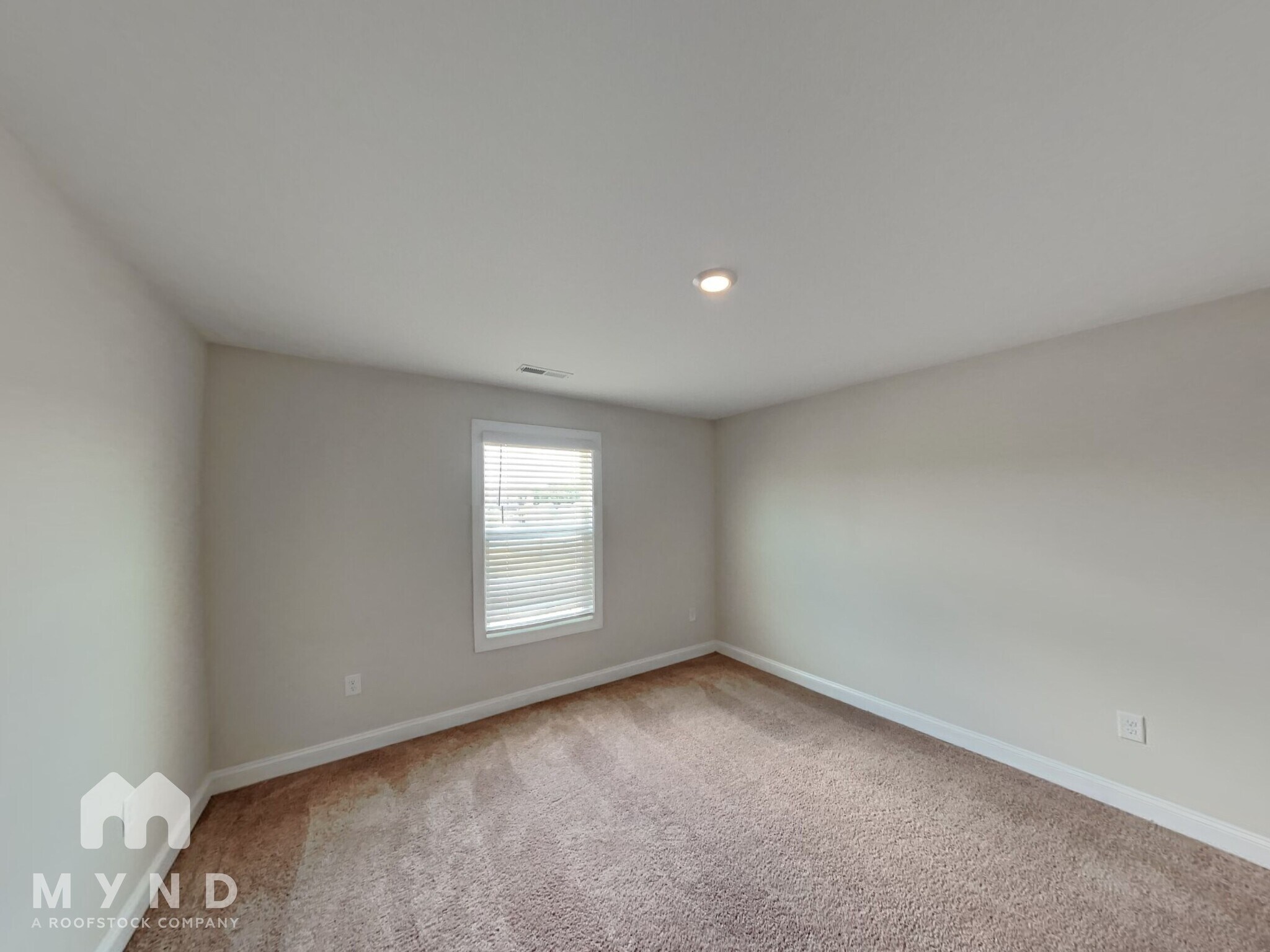 Building Photo - 158 Brixham Lp