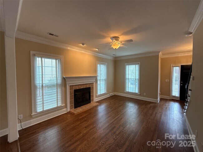 Building Photo - 805 Stargard Ct