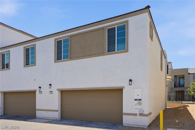 Building Photo - 6155 Garden Oasis St