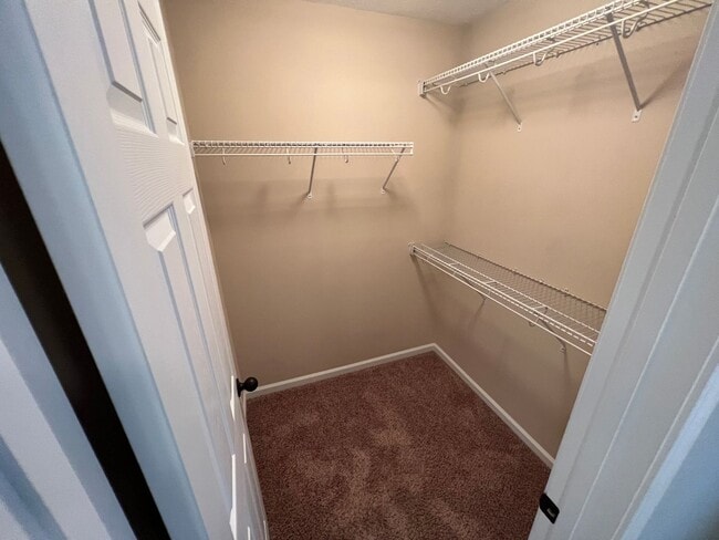 Building Photo - Powell 37849 - 3 bedroom, 2.5 bath home - Contact Tanner Fee 865-850-5103