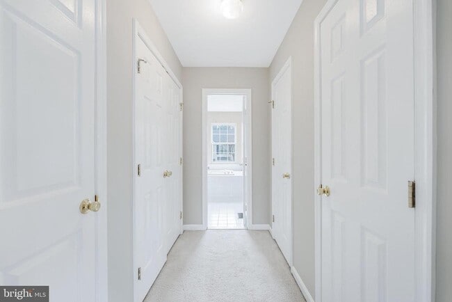 Building Photo - 21765 Tottenham Hale Ct