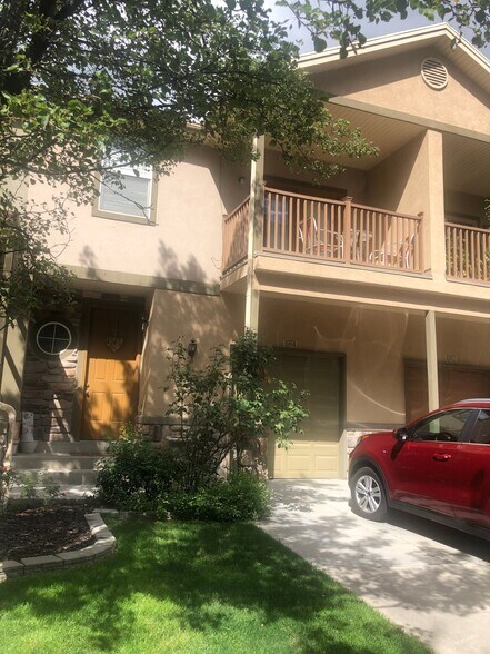 Building Photo - 10974 Maple Farms Ln
