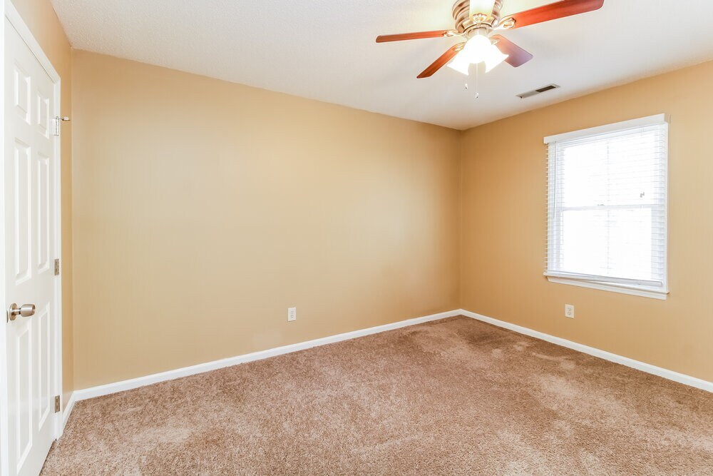 Building Photo - 767 Crooked Run Rd