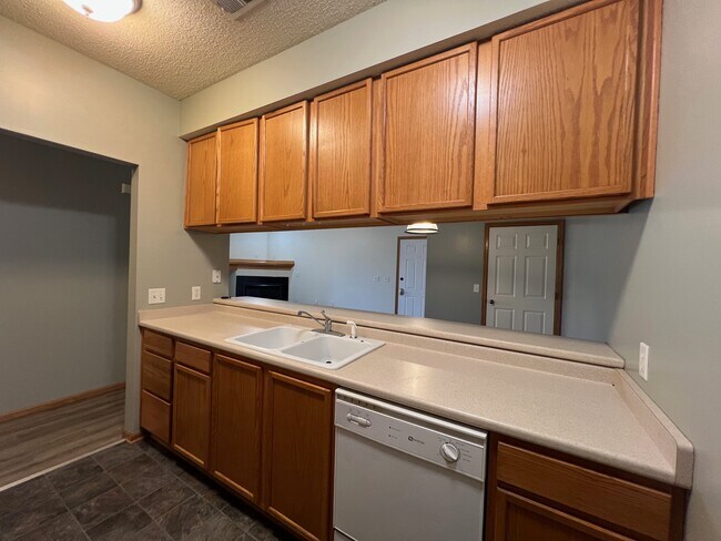 Building Photo - 2323 E Porter Ave