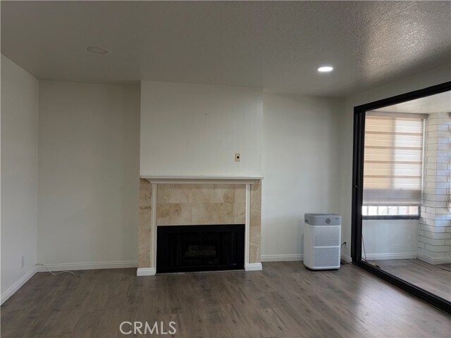 Building Photo - 4477 Wilshire Blvd