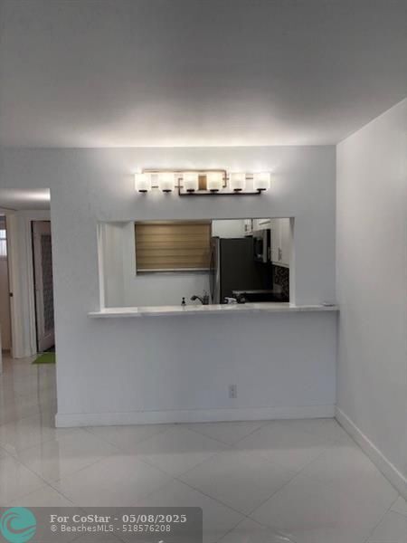Building Photo - 1811 Sabal Palm Dr