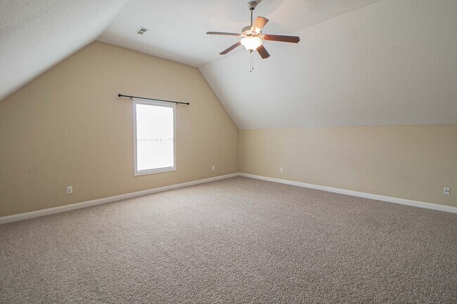 Building Photo - 809 Carousel Ct