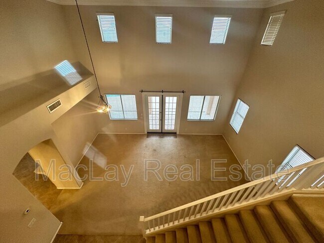 Building Photo - 3691 E Kingbird Pl