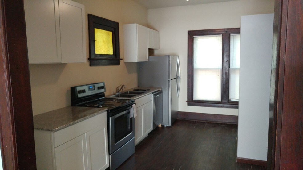 Primary Photo - 2087 N 4th St