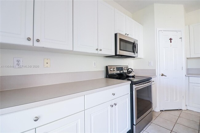 Building Photo - 5663 NW 112th Pl