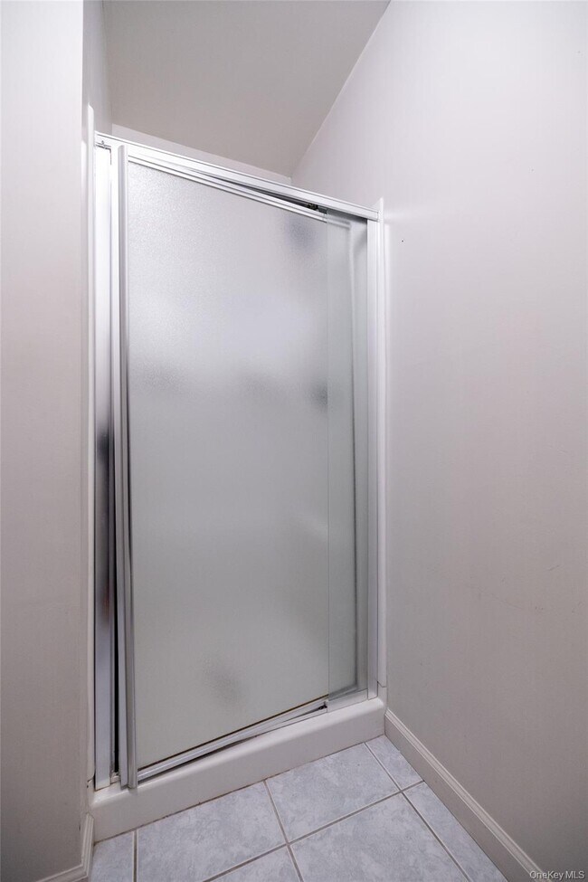 Building Photo - 62-21 Almeda Ave