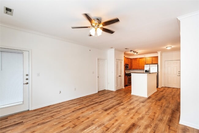 Building Photo - 1270 Strassner Dr