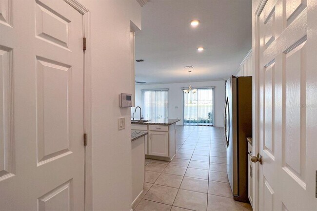 Building Photo - 15589 Willow Arbor Cir
