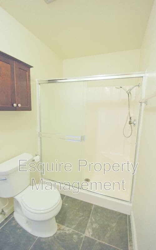 Building Photo - 1300 Gina Dr