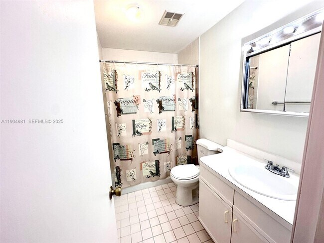 Building Photo - 7680 SW 156th Ct