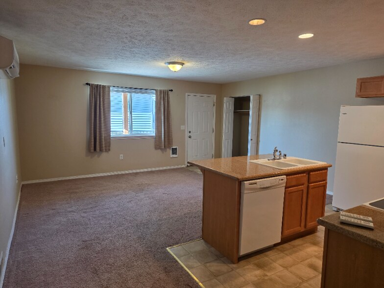 Building Photo - 12309 W 9th Ave