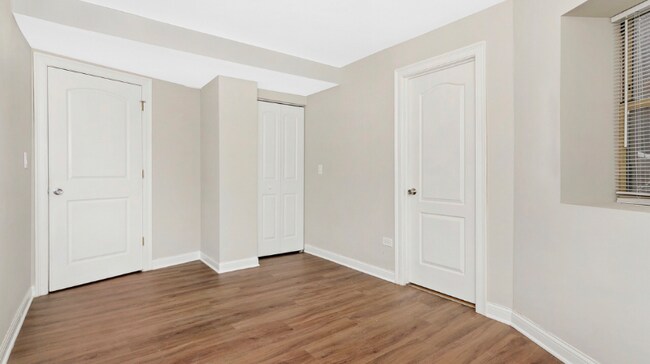 Building Photo - 5244 S King Dr