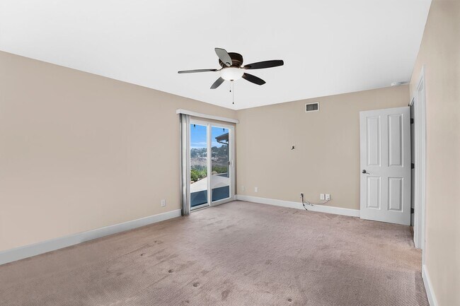 Building Photo - Luxury View Home On Canyon Rim